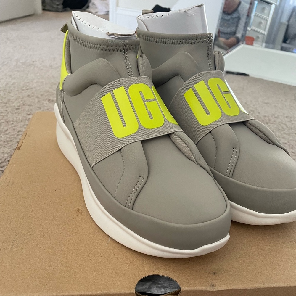 WOMENS Neutra Ugg sneaker 8 brand new